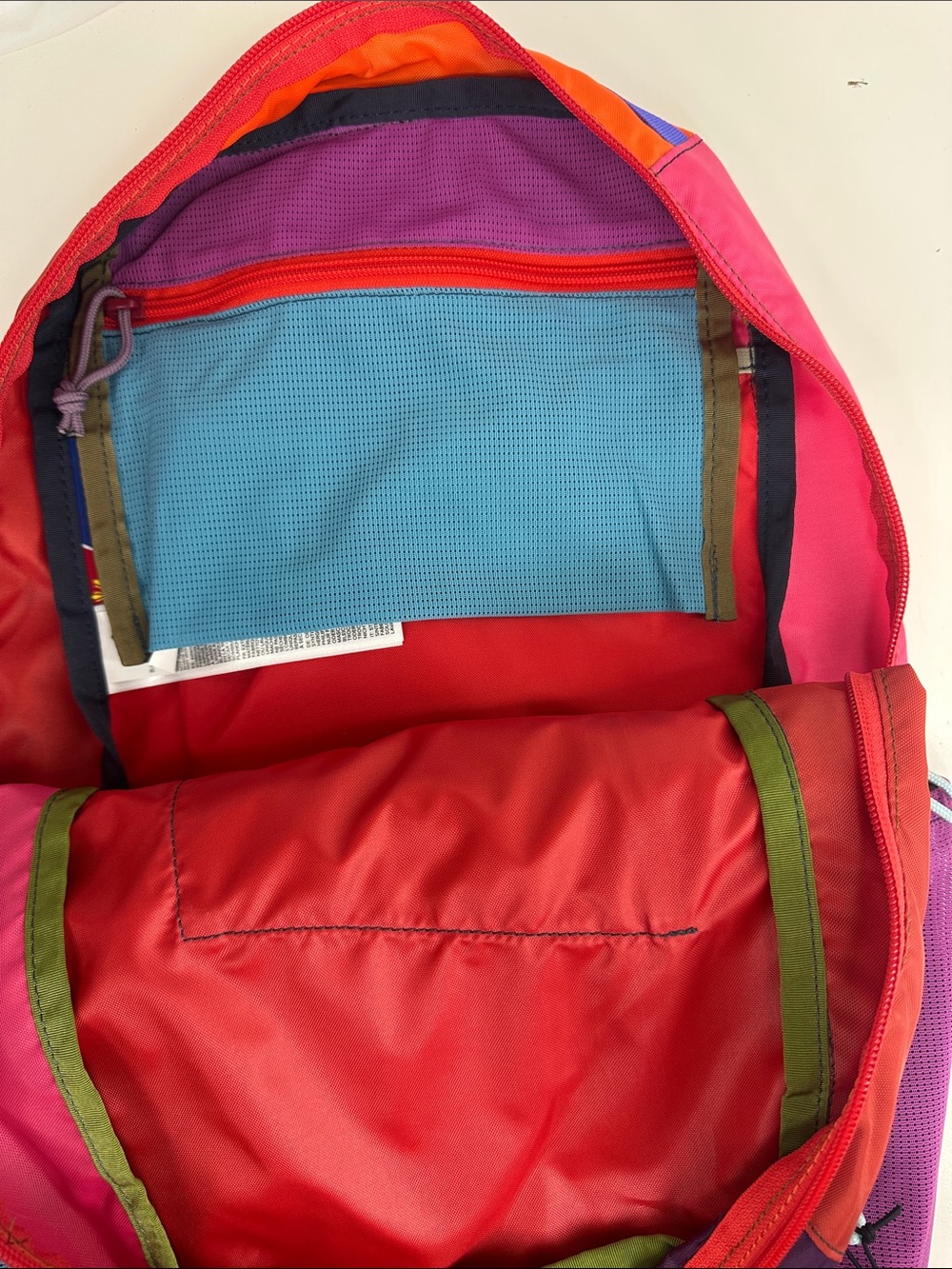Cotopaxi Batac Del Día 16L Backpack One-of-a-Kind Multicolor Lightweight Daypack - Picture 5 of 6
